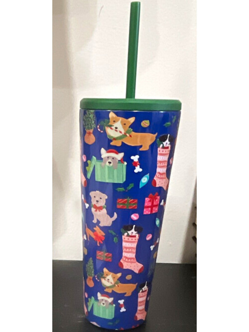 Sleigh Bell Bistro 24oz Plastic Tumbler w/ Twist Lid & Straw, Blue Christmas Dog